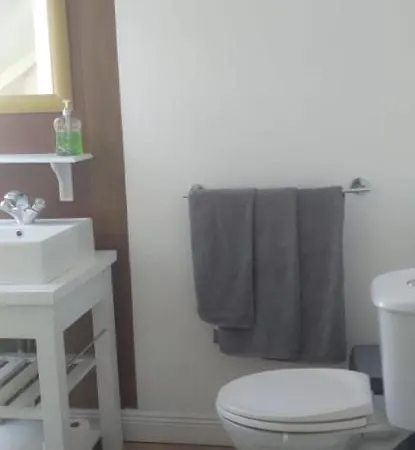 Apartment Up Stairs Double Innishannon Mariners Rest