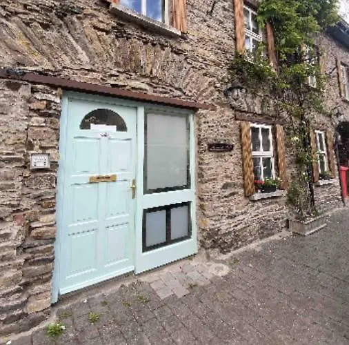 Up Stairs Double Innishannon Mariners Rest * Cork